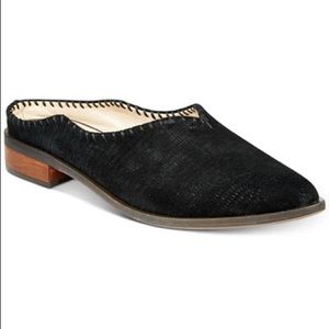 NWOT Kelsi Dagger Adly Mules